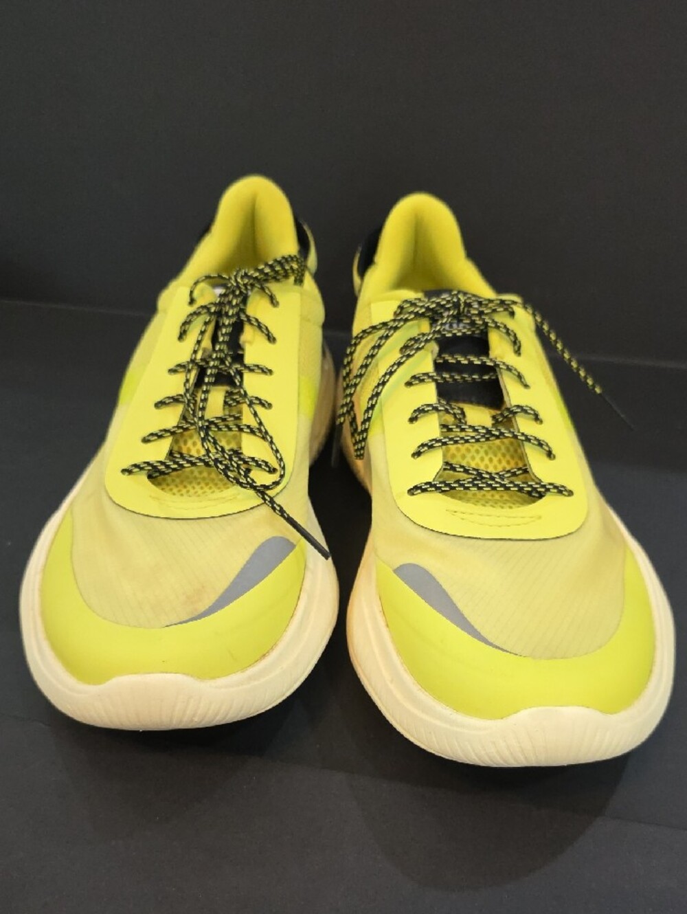 Sorel Explorer Blitz Women's Neon Yellow and Black Sneakers Size 9 - Picture 4 of 10